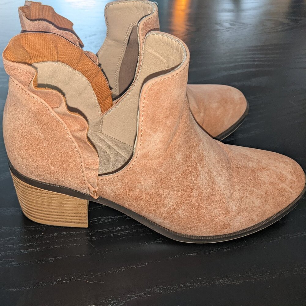 Women's Peach booties unknown brand